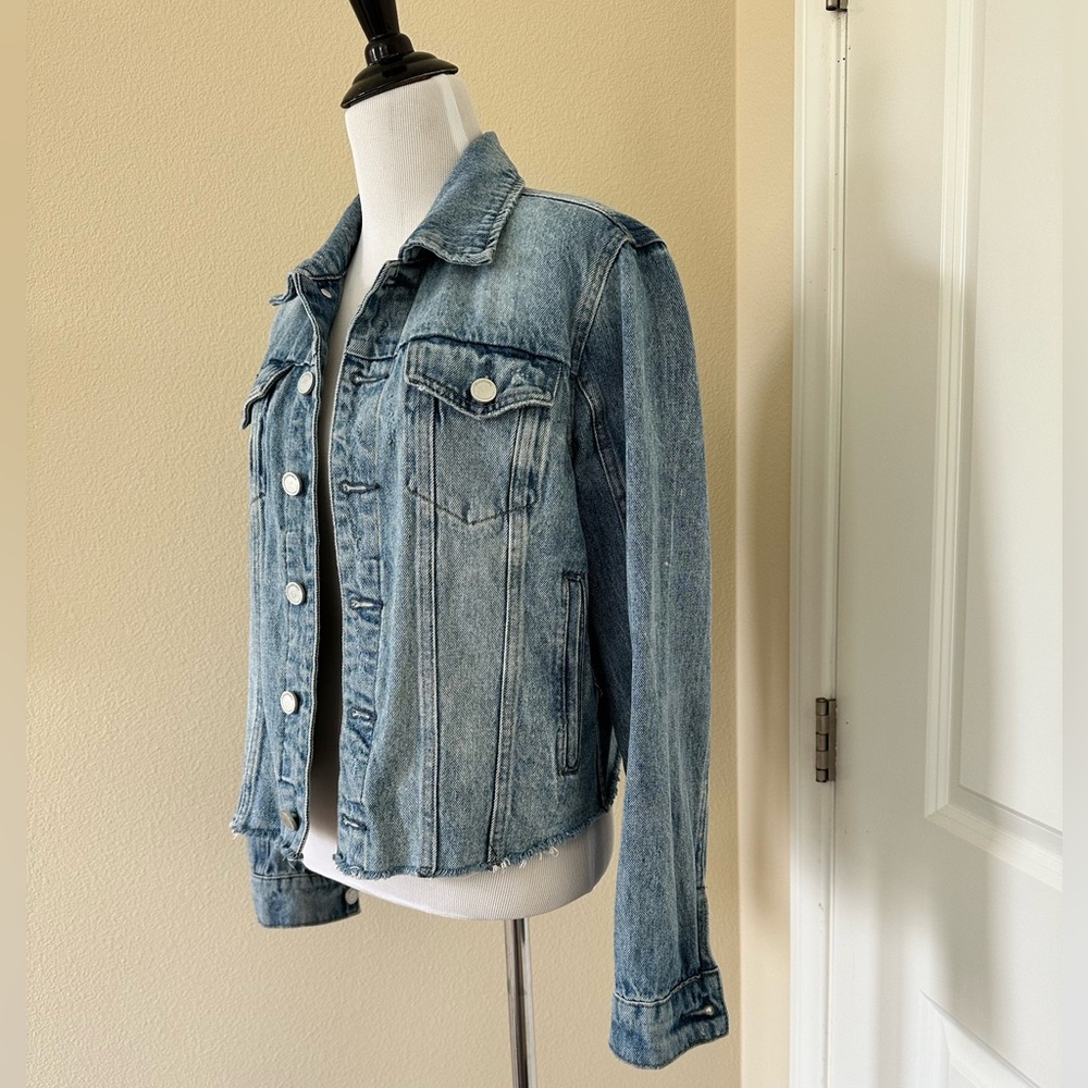 BLANK NYC Denim Jacket Women’s Size Medium - Picture 2 of 16